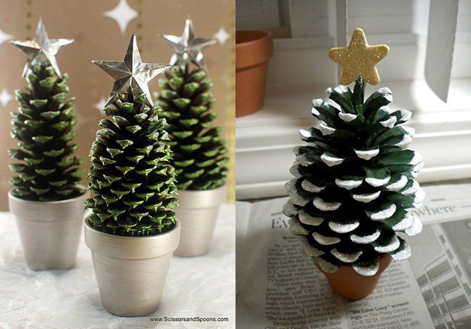 árbol de navidad con flor de pino