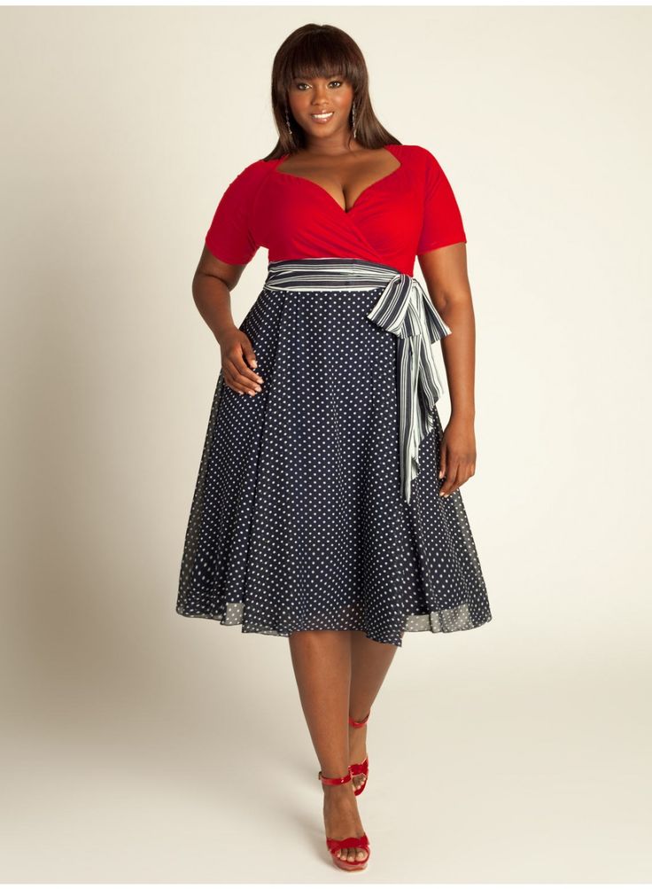 ▷ Imágenes de estilos de faldas para gorditas pegadas