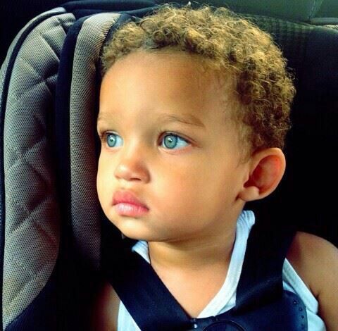 ▷ Imágenes de los niños negros con los ojos azules