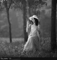 Imágenes de personas tristes y solas para descargar