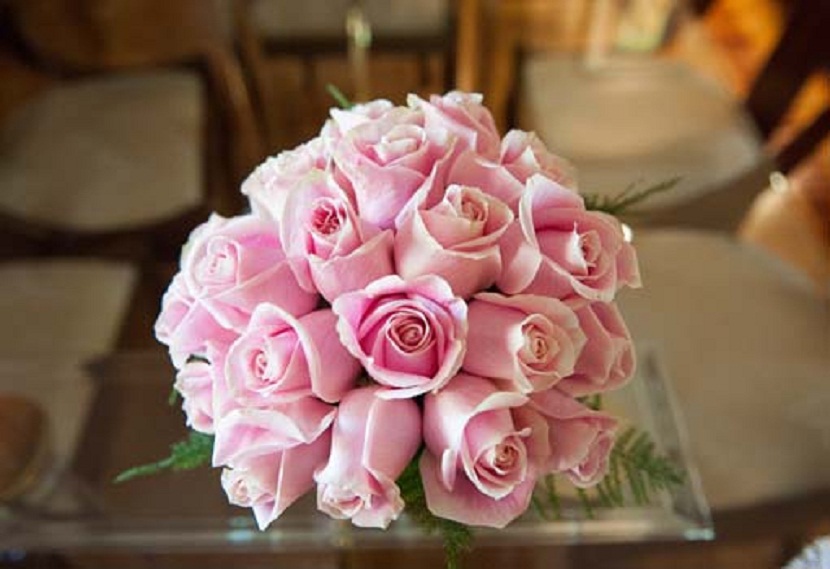 Imágenes de tipos de ramos de rosas para novia lindos