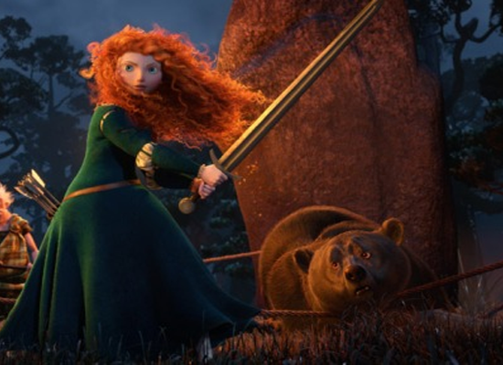 valiente-merida-con-un-oso