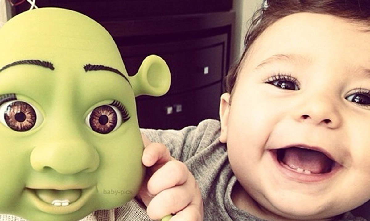 niños parecidos a sus muñecos