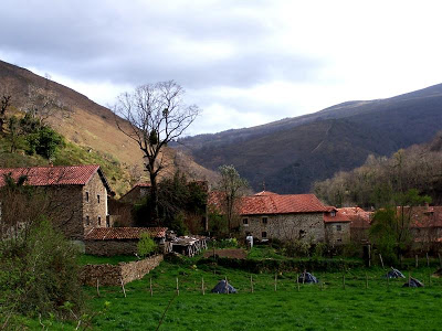 entrada-al-pueblo-340